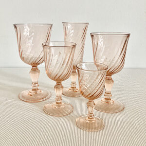 Location mariage verres roses